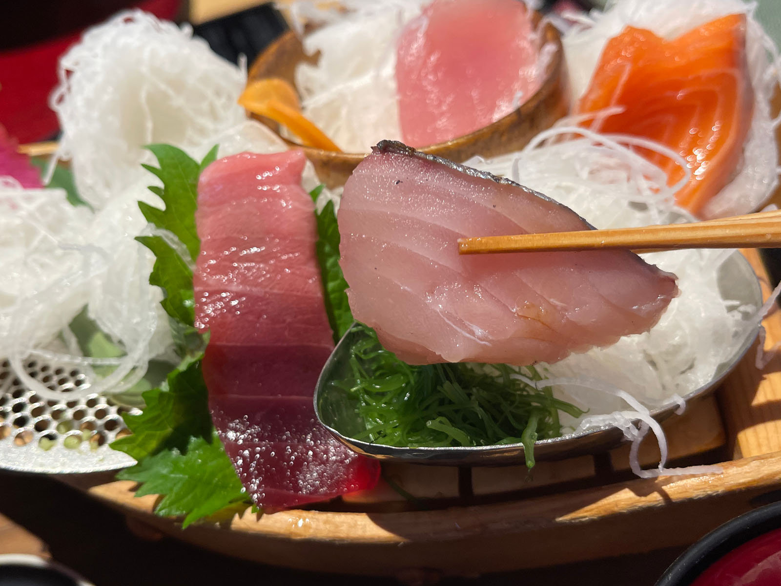 日本料理「きじま」で刺身6種盛の大漁きじま膳、天然タイガー海老の天丼食べた！／横浜馬車道