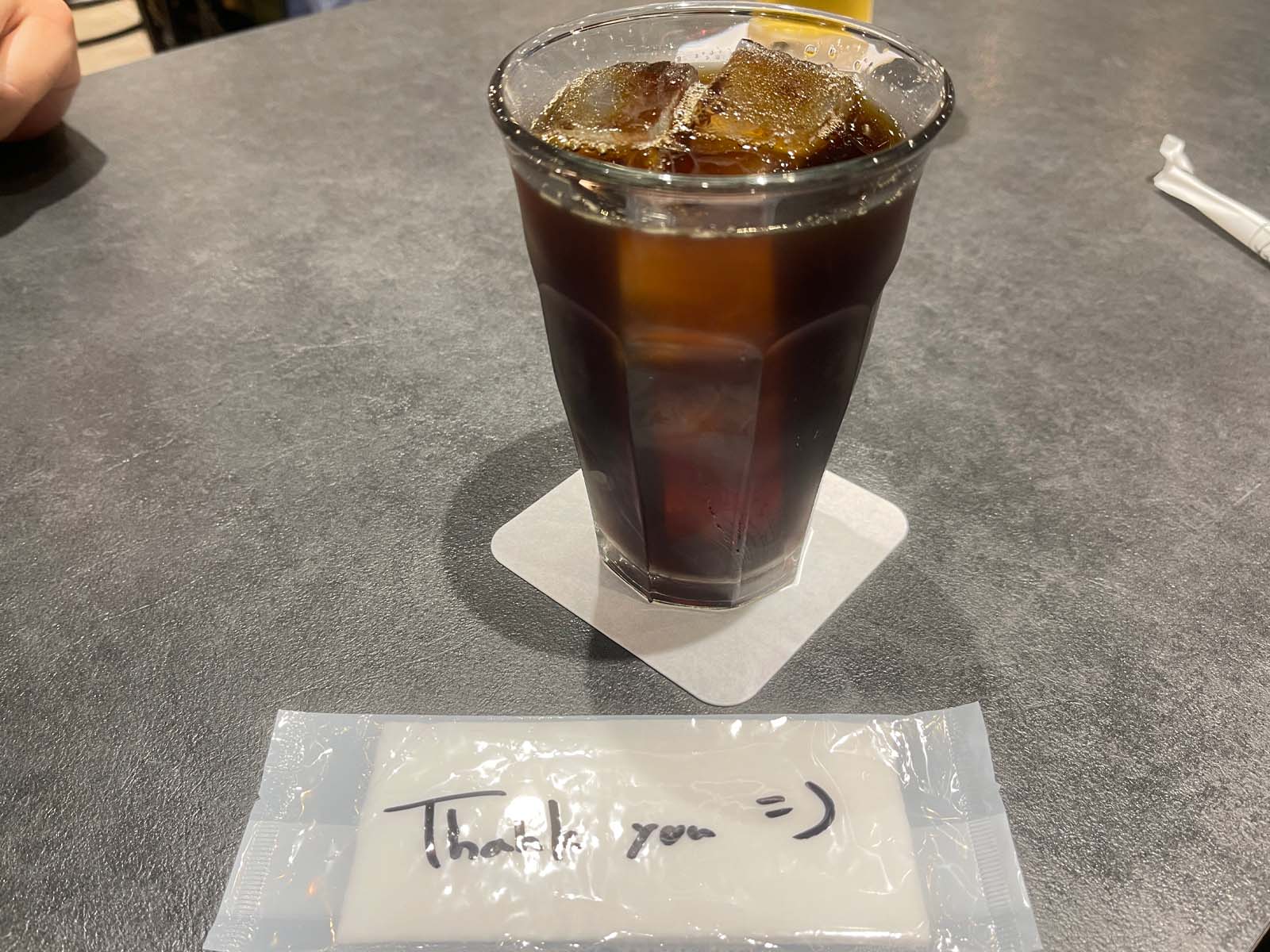 大学キャンパスにあるBACON Books&cafeでアイスコーヒー飲んだよ！／横浜・関内