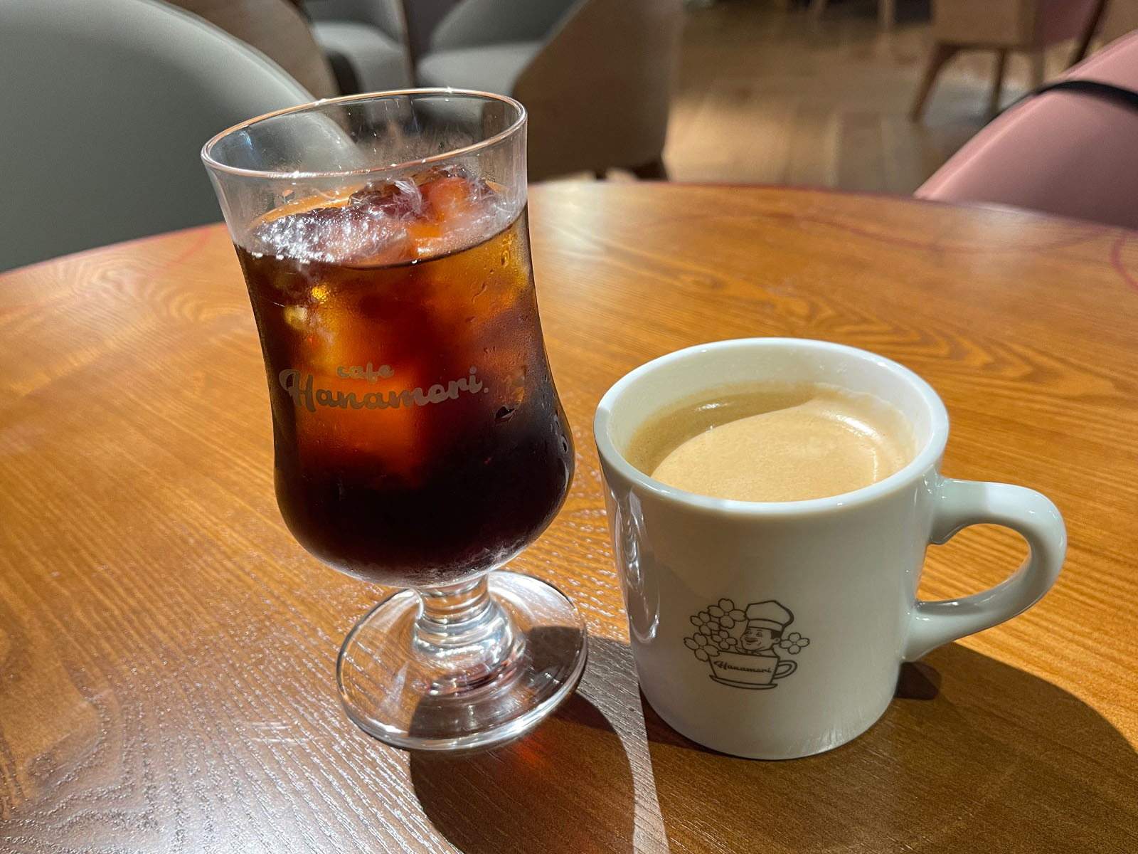 Cafe Hanamoriでチーズ&ハンバーグプレート、海老アボカドバゲットサンド食べた／横浜・馬車道