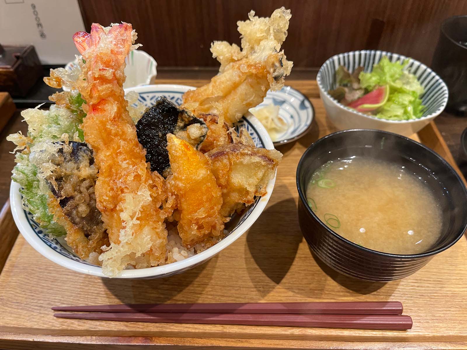 季節の野菜をメインにした野菜天丼専門店「関内農園」でランチしたよ！横浜・馬車道