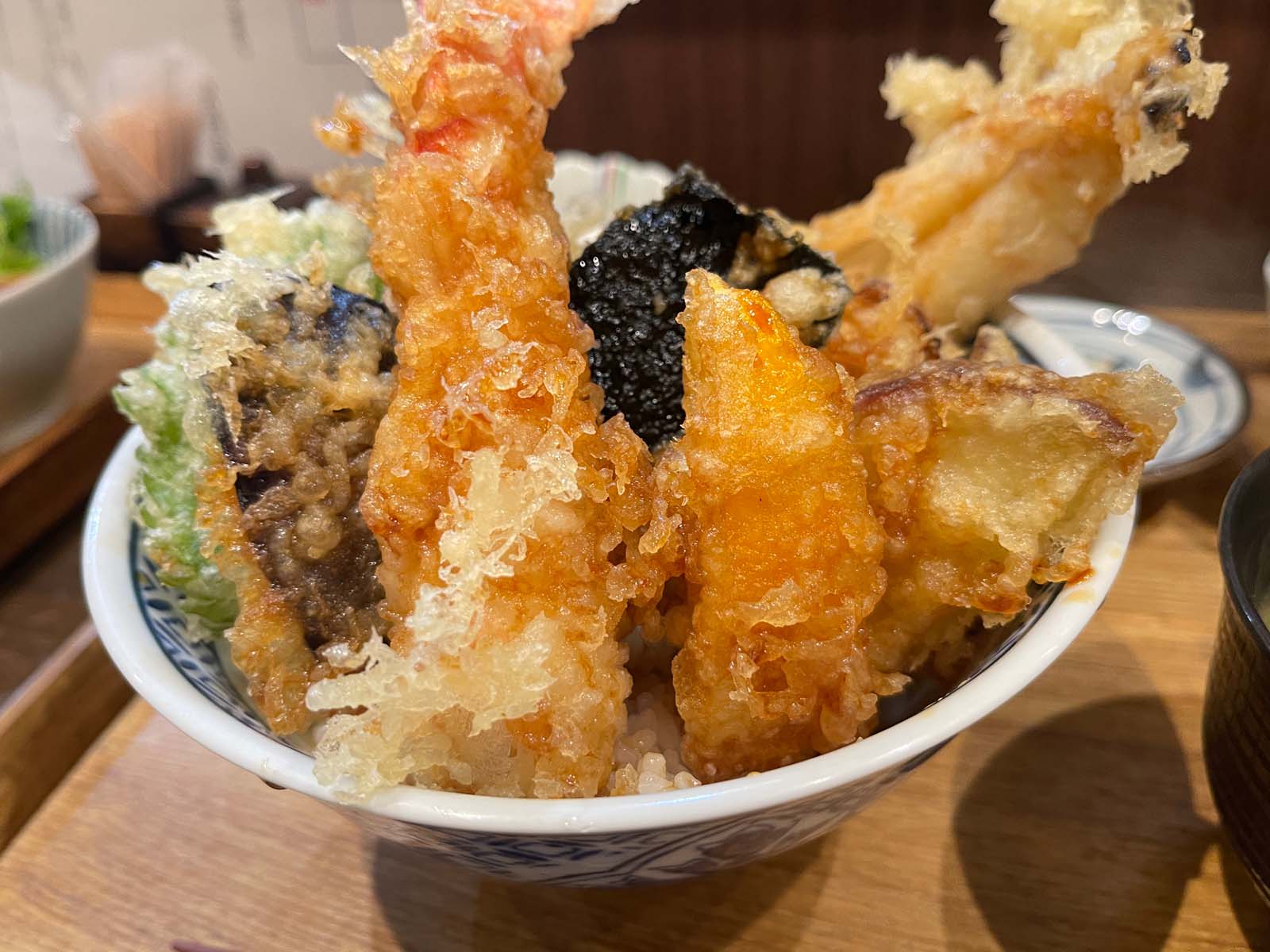 季節の野菜をメインにした野菜天丼専門店「関内農園」でランチしたよ！横浜・馬車道