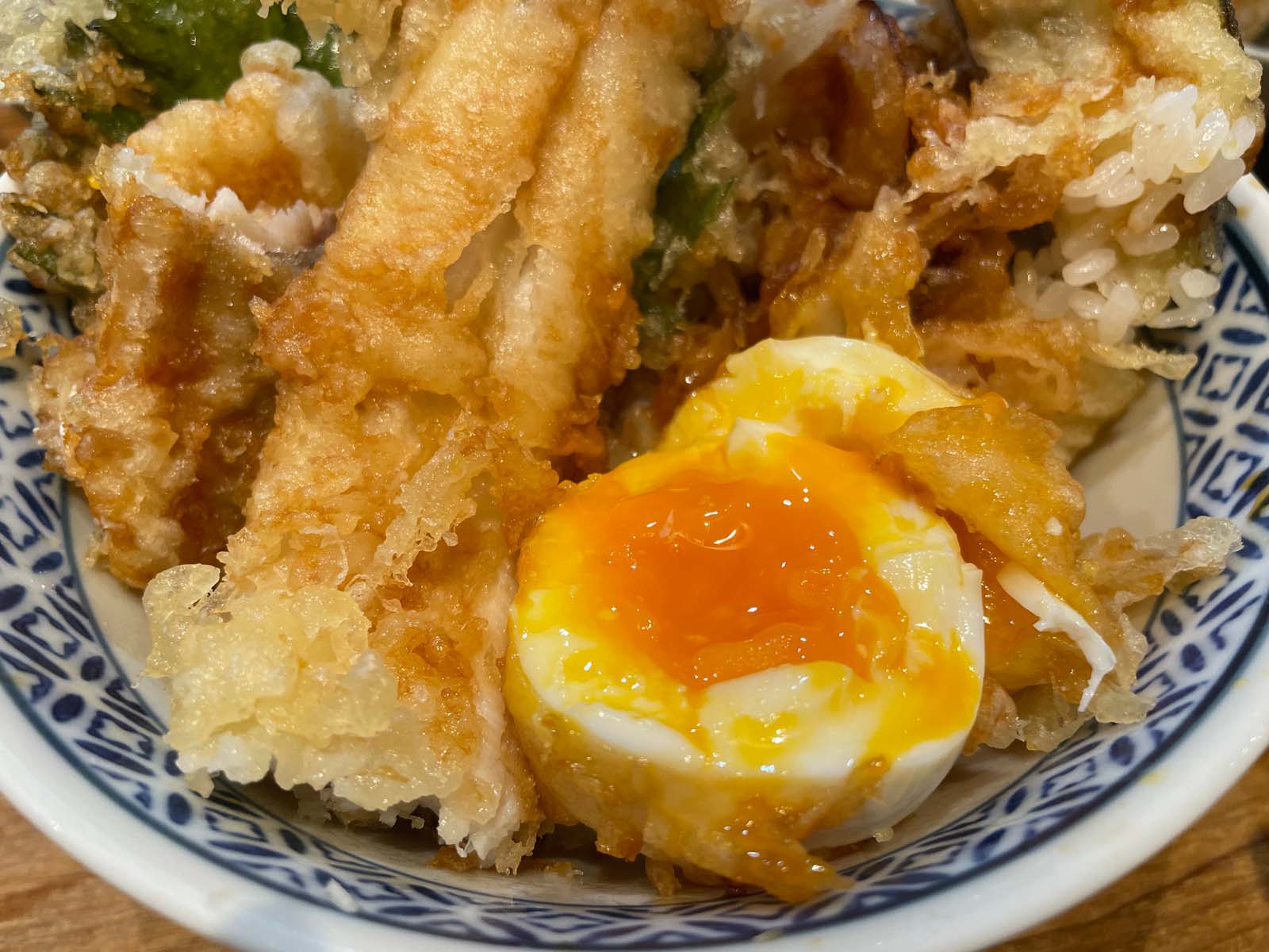 季節の野菜をメインにした野菜天丼専門店「関内農園」でランチしたよ！横浜・馬車道