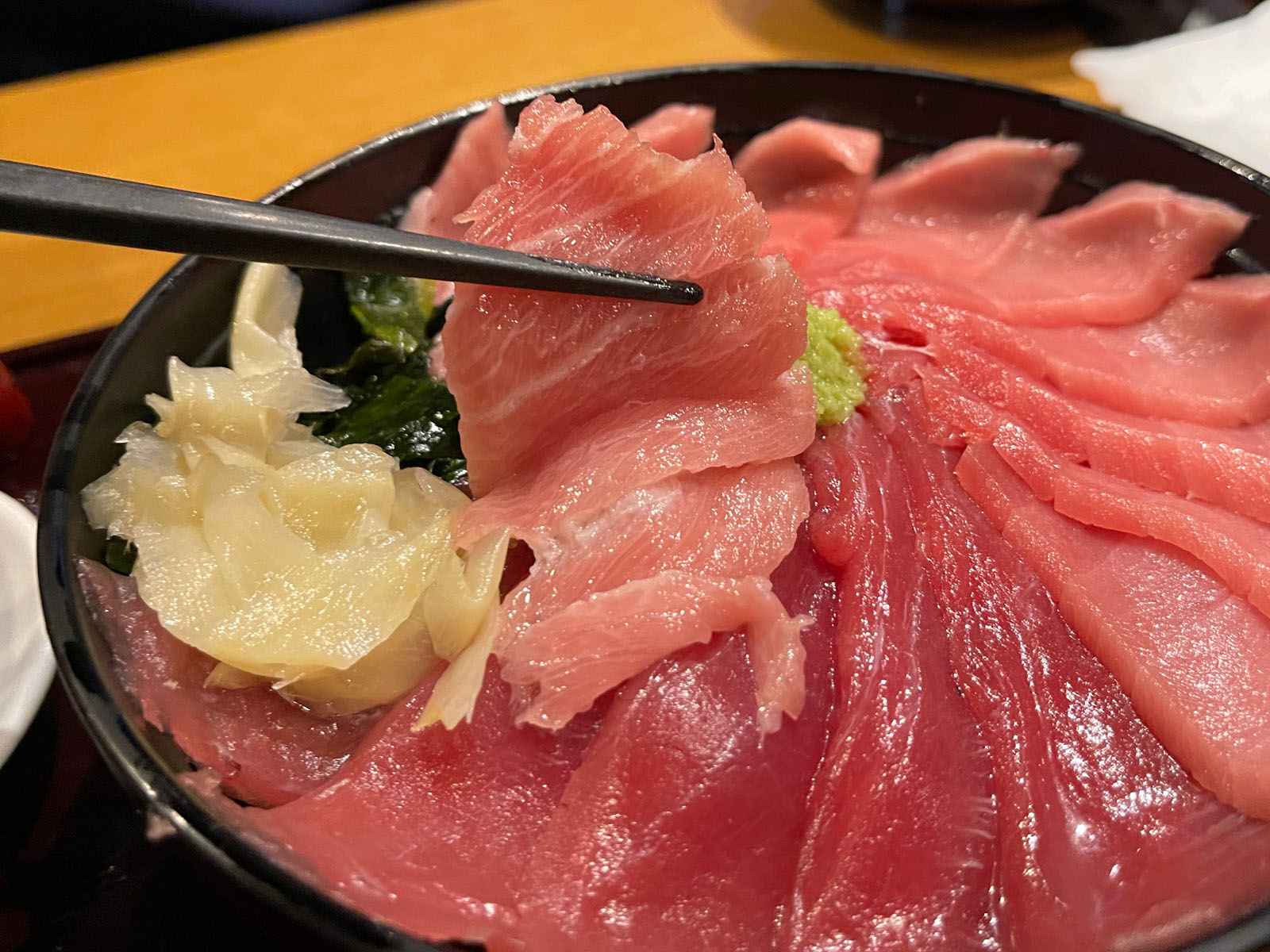 魚バル「まぶしや」でランチの"鯵のなめろうひつまぶし"と"生本マグロ丼"食べた！／横浜・関内