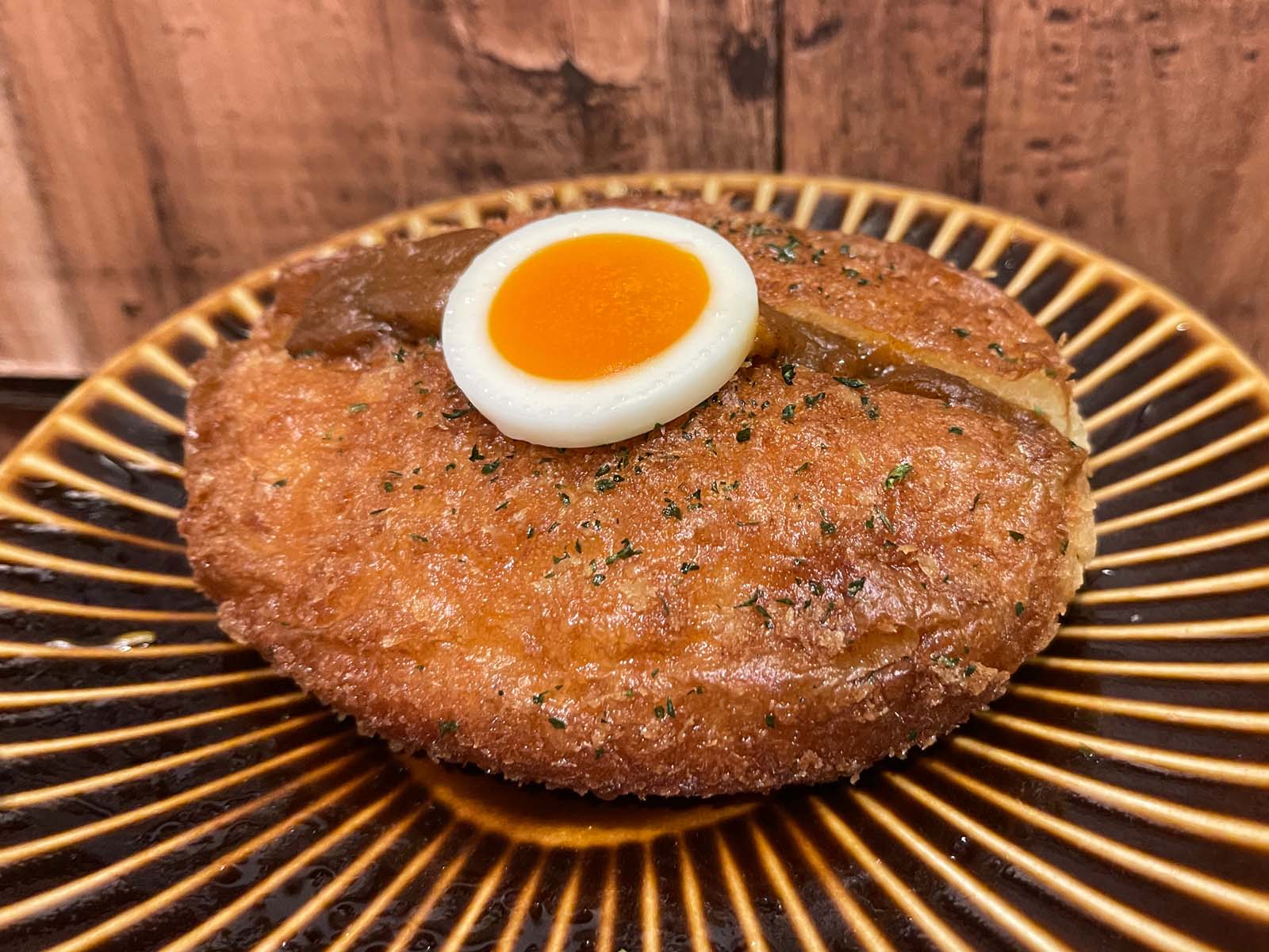 ミスドのカレーパン「ザクもっちドッグ」のカレー味・メキシカンミート味・タマゴ味を食べたよ！