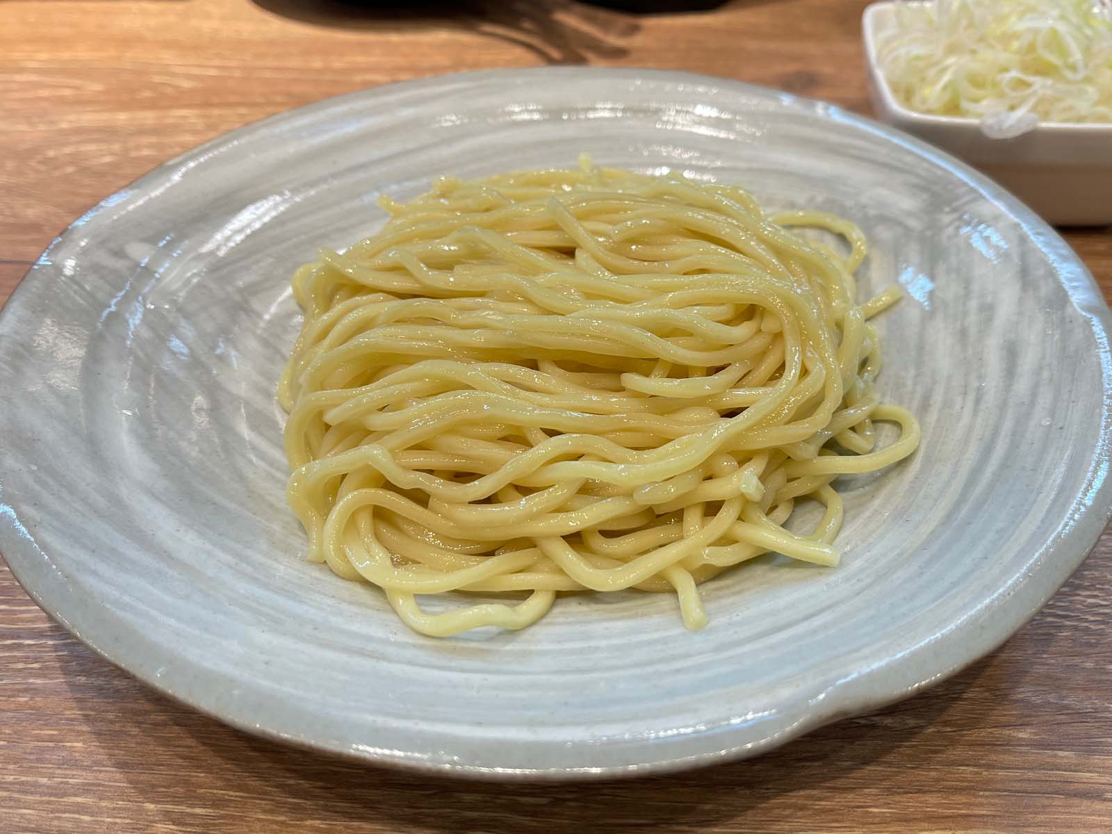 濃厚鶏白湯と魚介のWスープが美味しい「風雲児」のつけ麺とラーメン食べた！／ザ・ヨコハマ・フロント