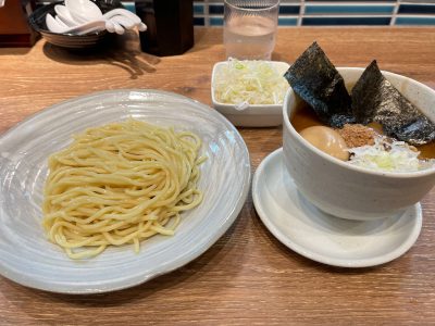 濃厚鶏白湯と魚介のWスープが美味しい「風雲児」のつけ麺とラーメン食べた！／ザ・ヨコハマ・フロント