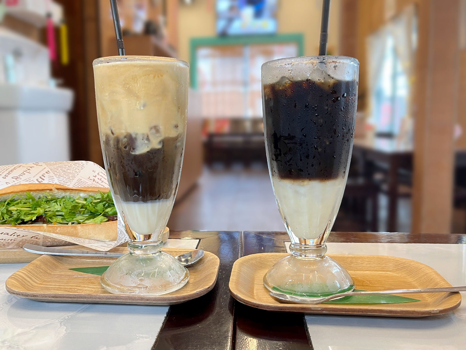 CAFE GIANG(カフェ ジャン)でエッグコーヒー・ベトナムコーヒー・中華街風バインミー食べた／横浜中華街