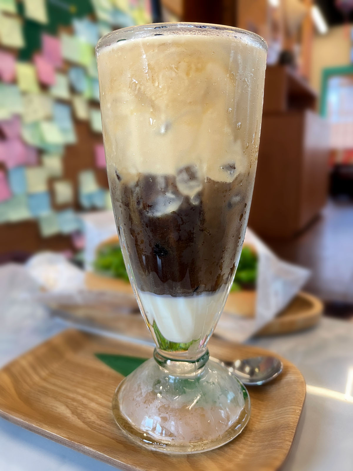 CAFE GIANG(カフェ ジャン)でエッグコーヒー・ベトナムコーヒー・中華街風バインミー食べた／横浜中華街