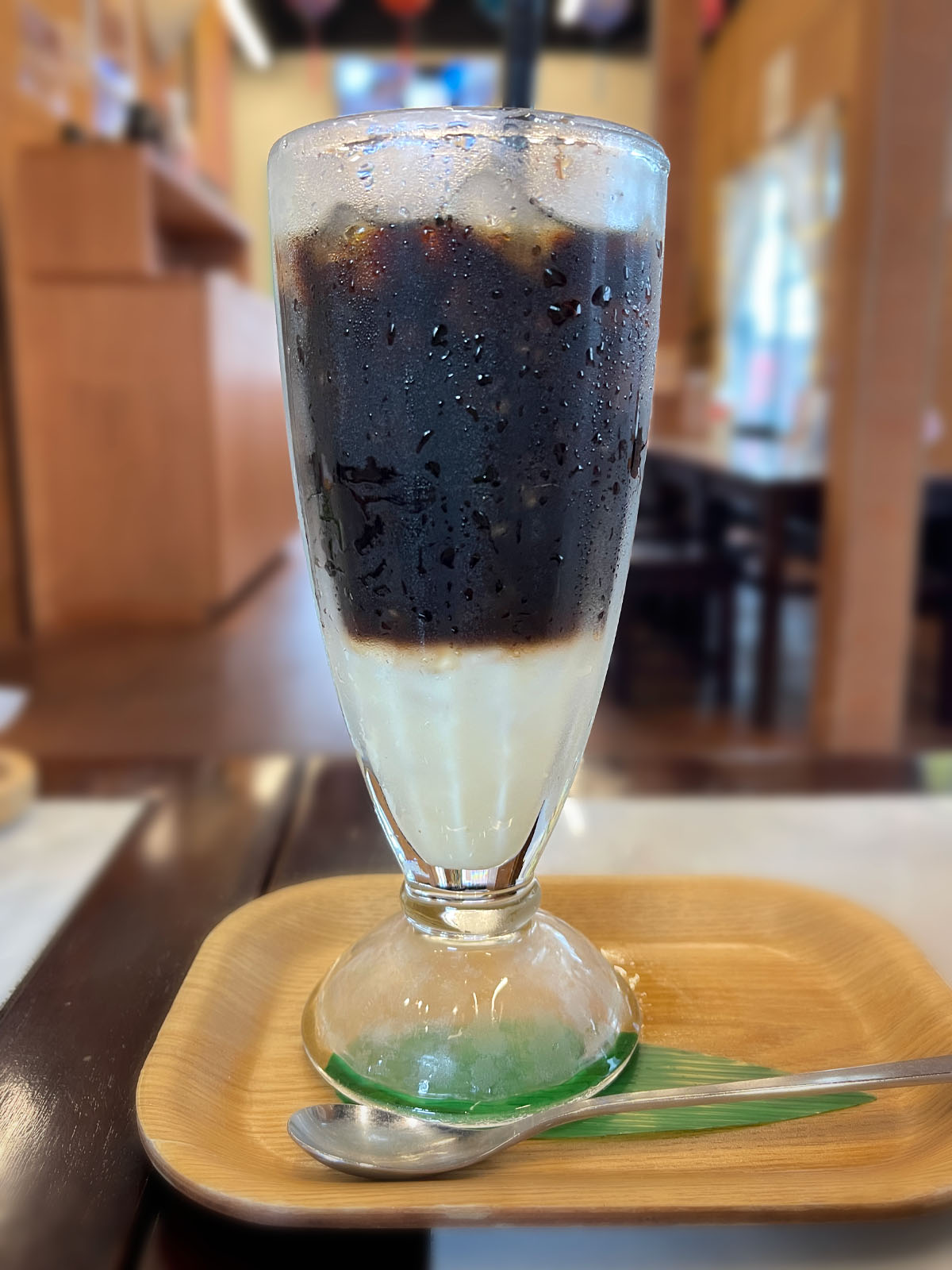 CAFE GIANG(カフェ ジャン)でエッグコーヒー・ベトナムコーヒー・中華街風バインミー食べた／横浜中華街