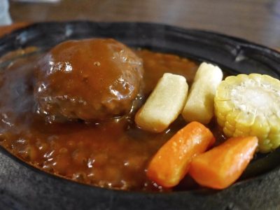 洋食レストラン「望羊蹄」でカツカレーとハンバーグステーキ食べたよ／北海道洞爺湖