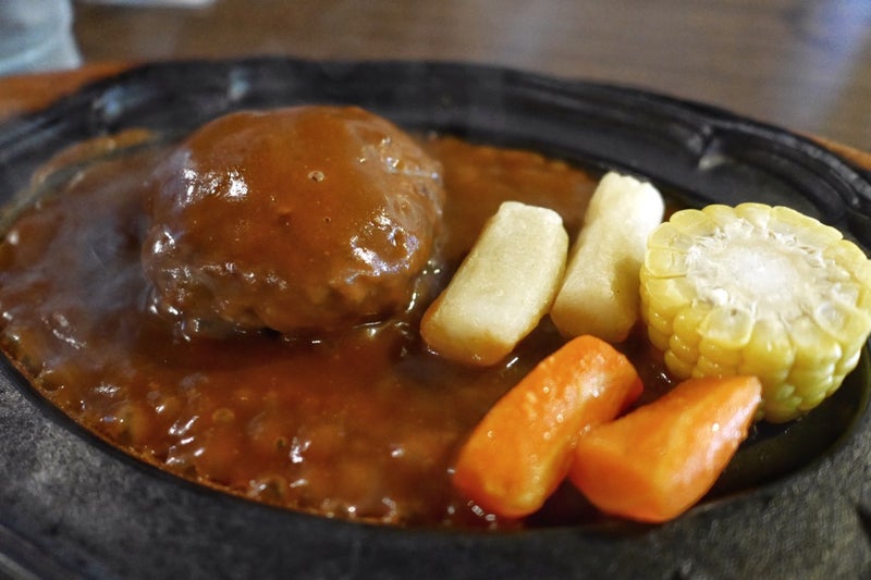 洋食レストラン「望羊蹄」でカツカレーとハンバーグステーキ食べたよ／北海道洞爺湖