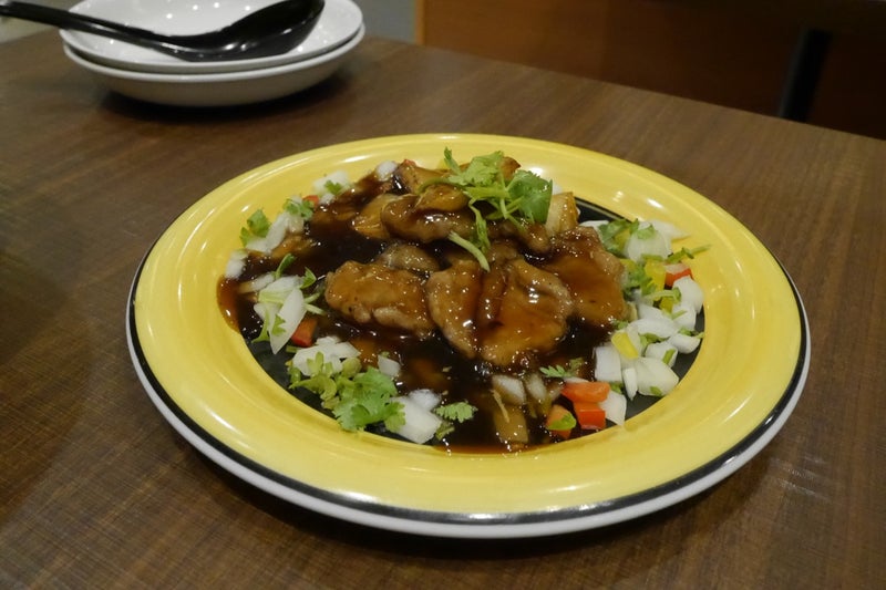 中国料理の布袋でザンギとマーボー飯と黒酢酢豚を食べたよ／札幌赤れんがテラス店