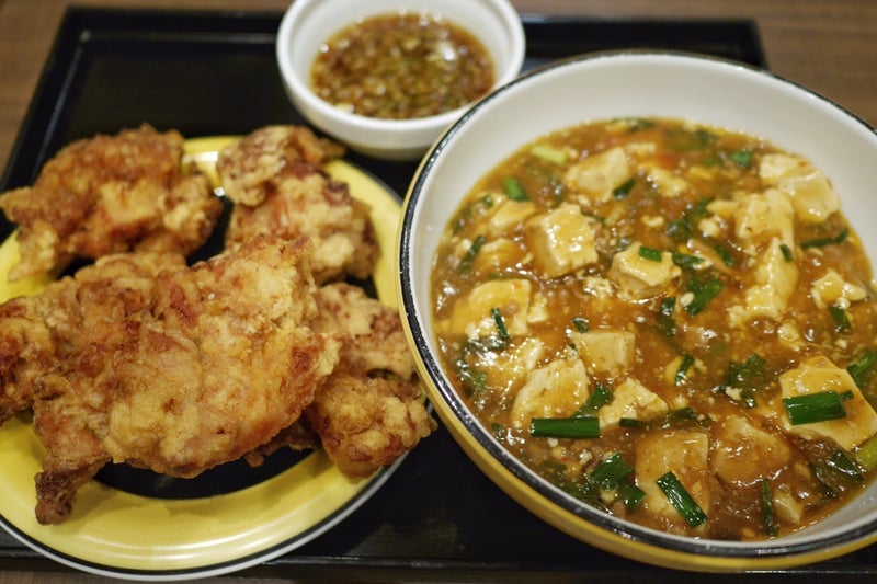 中国料理の布袋で大きなザンギとマーボー麺食べたよ／札幌赤れんがテラス店