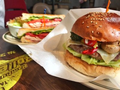 ローラーコースト(Roller Coast Minato Mirai)でハンバーガーとBLTサンドイッチ食べたよ／マリン&ウォーク横浜