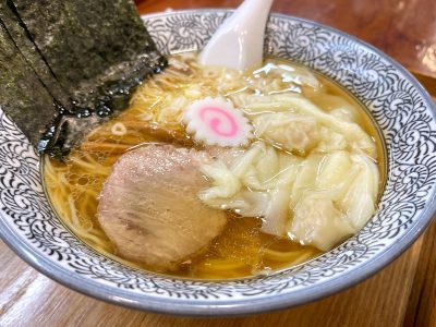 化学調味料不使用のラーメン屋「中華そば 水嶋」で”ワンタン無化調支那そば”と期間限定”冷やしつけそば”食べたよ／横浜・関内