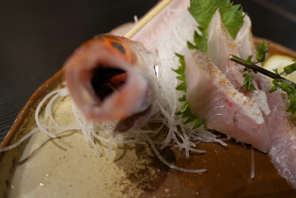 北陸天然地魚貝専門店「魚旬」でのど黒の刺身とがす海老の串焼き食べたよ／横浜伊勢佐木町