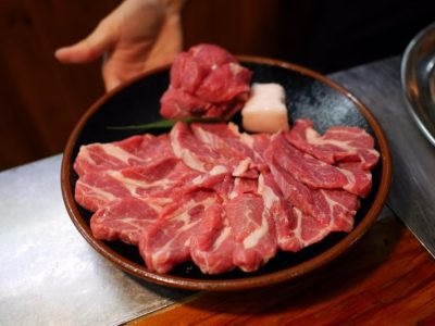 とみたメロンハウスでメロンシュークリームと青肉メロンパン食べたよ／北海道富良野