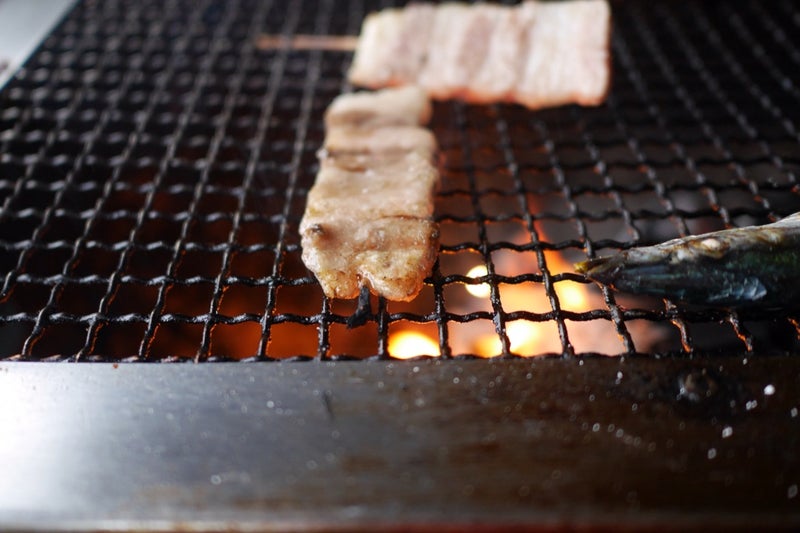 喰い処「鮭番屋」でサンマの塩焼きと鮭ハラス焼きとホタテイクラ丼を食べたよ／北海道釧路