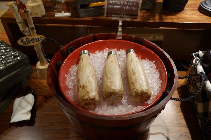 KIKI知床ナチュラルリゾートの夕食ビュッフェでラクレットチーズと赤しまえび食べたよ／北海道知床