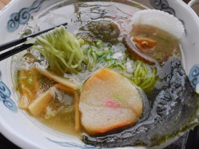 羅臼の海味「知床食堂」で羅臼昆布ラーメンと幻のブドウエビ食べたよ／北海道知床