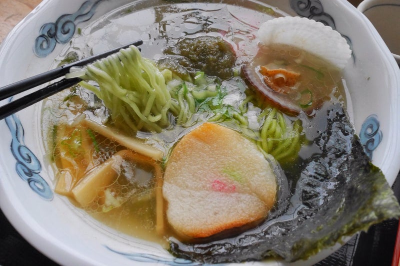 羅臼の海味「知床食堂」で羅臼昆布ラーメン幻のブドウエビ食べたよ／北海道知床