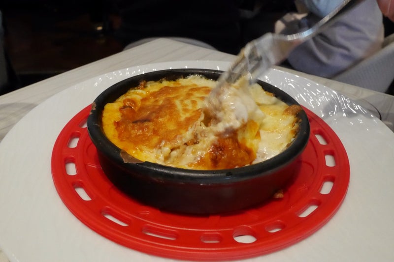 「俺のフレンチ」で生ハムと鮮魚カルパッチョと鴨肉のコンフィ食べたよ／横浜