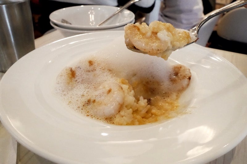 「俺のフレンチ」で生ハムと鮮魚カルパッチョと鴨肉のコンフィ食べたよ／横浜