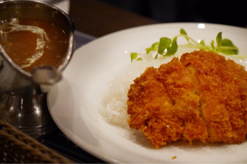 横須賀海軍カレー本舗で陸奥カレーと黒カレーとチキンカツカレー食べたよ／横須賀中央