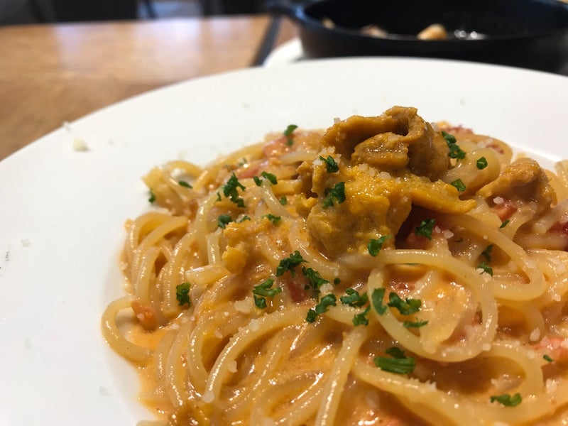 成城石井プロヂュースのLe Bar a Vin 52でエビとキノコのアヒージョとウニパスタ食べたよ／横浜・関内