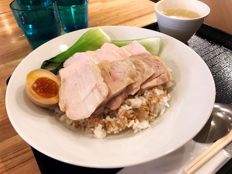 築地魚河岸の「鳥めし鳥藤」で蒸し鶏ごはんと親子カレー食べたよ／東京・築地