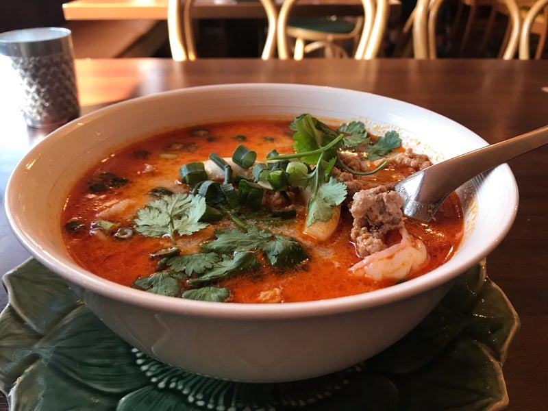 タイ料理「ボァトゥン」でトムヤムクンラーメンとチャーハン食べたよ／横浜関内