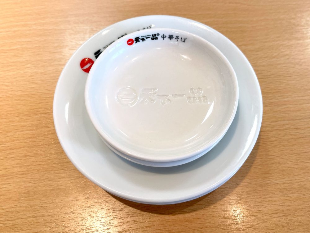 「天下一品」でこってりラーメン、チャーハン、唐揚げ、餃子、こってり杏仁豆腐を食べたよ！