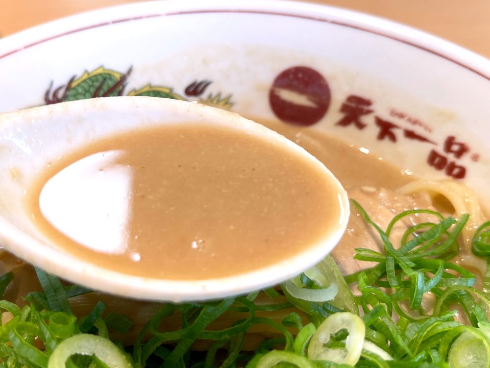 「天下一品」でこってりラーメン、チャーハン、唐揚げ、餃子、こってり杏仁豆腐を食べたよ！