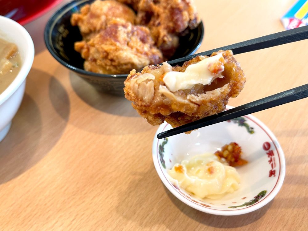 「天下一品」でこってりラーメン、チャーハン、唐揚げ、餃子、こってり杏仁豆腐を食べたよ！