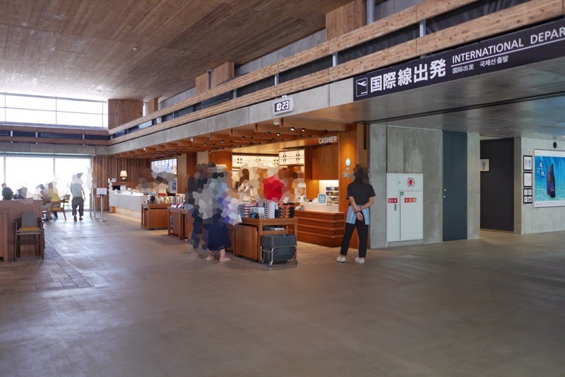 みやこ下地島空港は沖縄感満載のコンパクトなリゾート空港／沖縄・宮古島