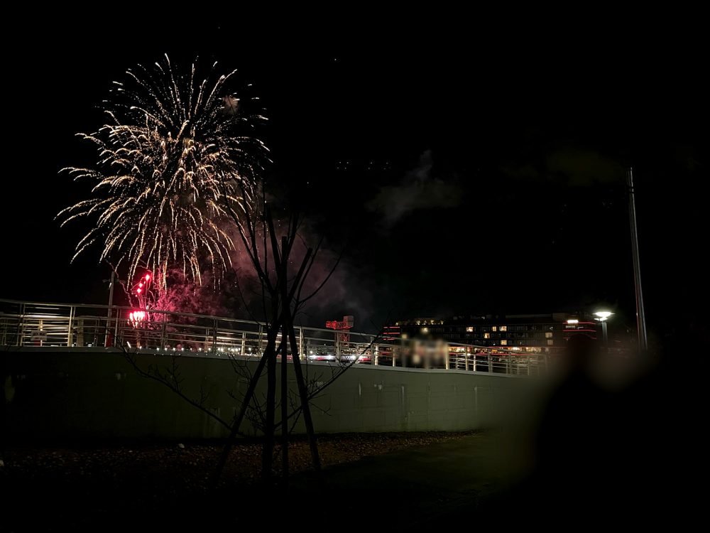 夜空に輝く「コカ･コーラ クリスマスドローンショー2024」見たよ！／横浜・みなとみらい