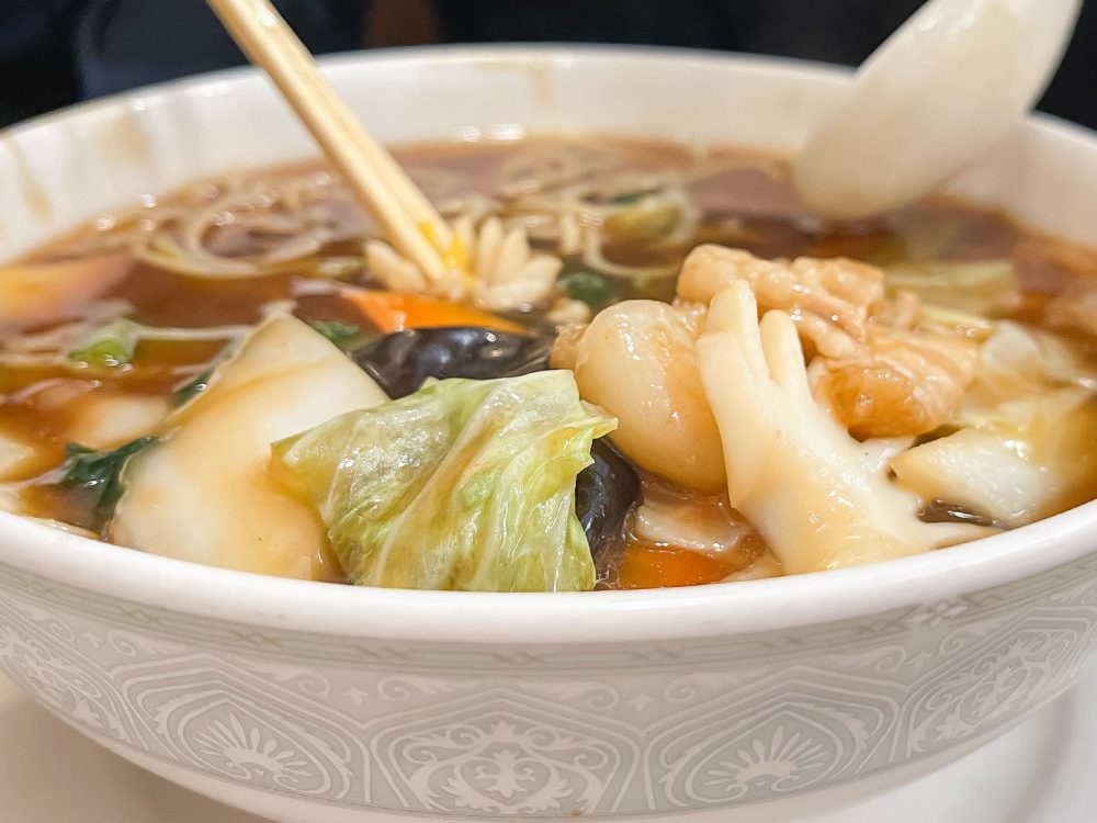 「生香園」で"麻婆豆腐ランチ"と"五目入りつゆそば"食べた！／横浜・馬車道