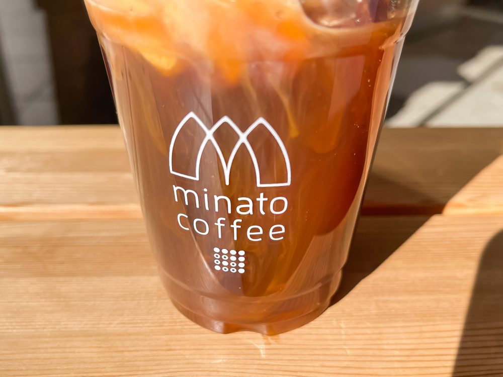 コーヒースタンド「minato coffee」でコーヒーフロート飲んだ！／横浜・みなとみらい