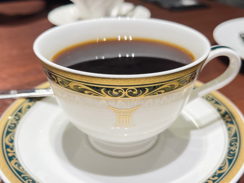 喫茶室「ルノアール」で天空の抹茶ラテ、ちょっと固めのレトロプリン食べたよ！／ザ・ヨコハマフロント店