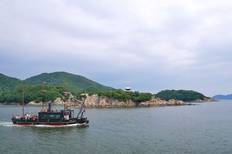 鞆の浦から船で5分のところに浮かぶ無人島「仙酔島」に行ったよ／広島県福山市