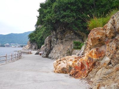 鞆の浦から船で5分のところに浮かぶ無人島「仙酔島」に行ったよ／広島県福山市